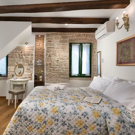 アパート Monterosso Old Town ロヴィニ