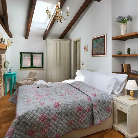 アパート Monterosso Old Town ロヴィニ