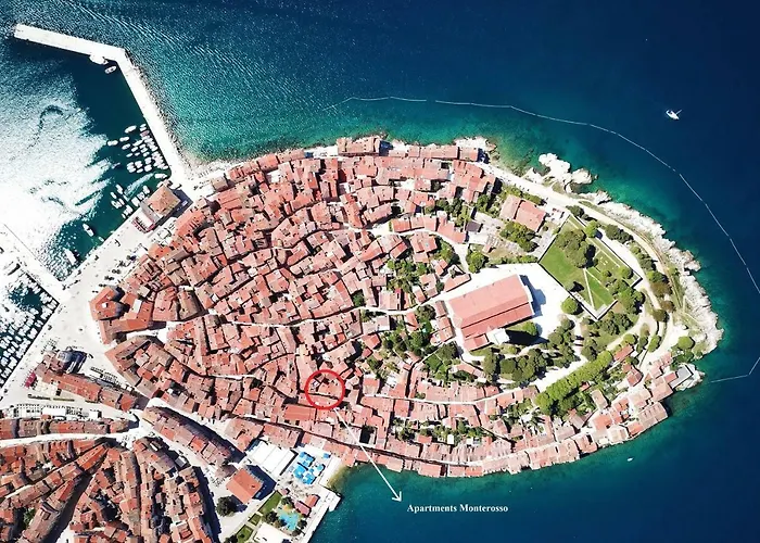 Monterosso Old Town 아파트 *